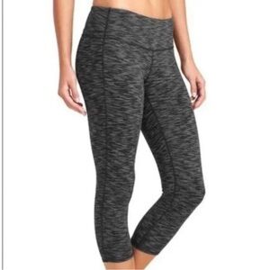 Athleta Energy Chaturanga Black Space Dye Cropped Legging Pant Size M